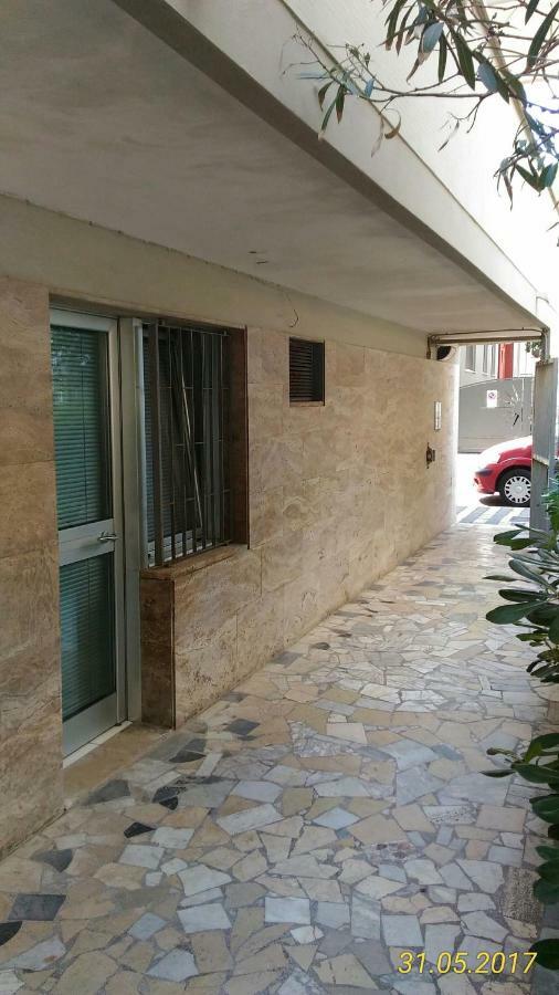 Hotel Monolocale Via Leopardi Pescara Exterior foto